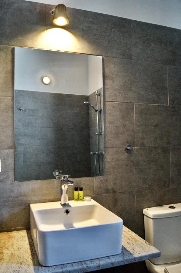 Throisma Studios With Private Pool & Parking 阿索斯 外观 照片