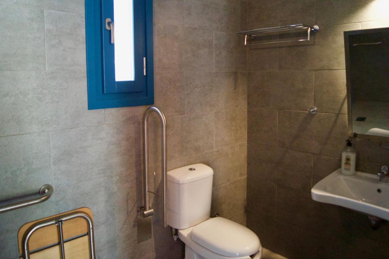 Throisma Studios With Private Pool & Parking 阿索斯 外观 照片