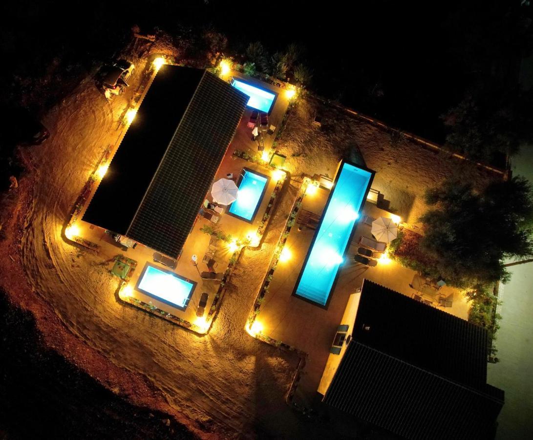 Throisma Studios With Private Pool & Parking 阿索斯 外观 照片
